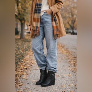 Zodiac Black Leather Wedge Boots